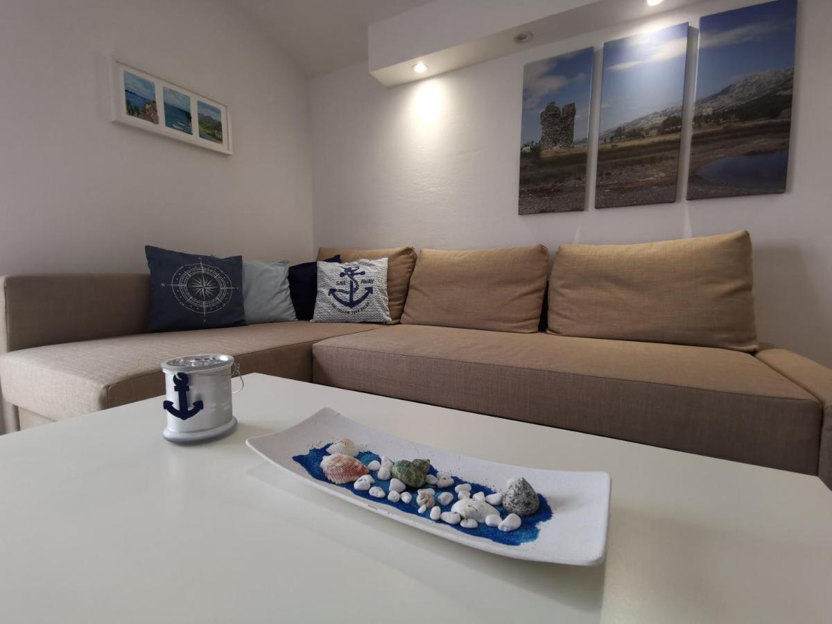 Old Town Paklenica Apartment Starigrad Paklenica Bagian luar foto