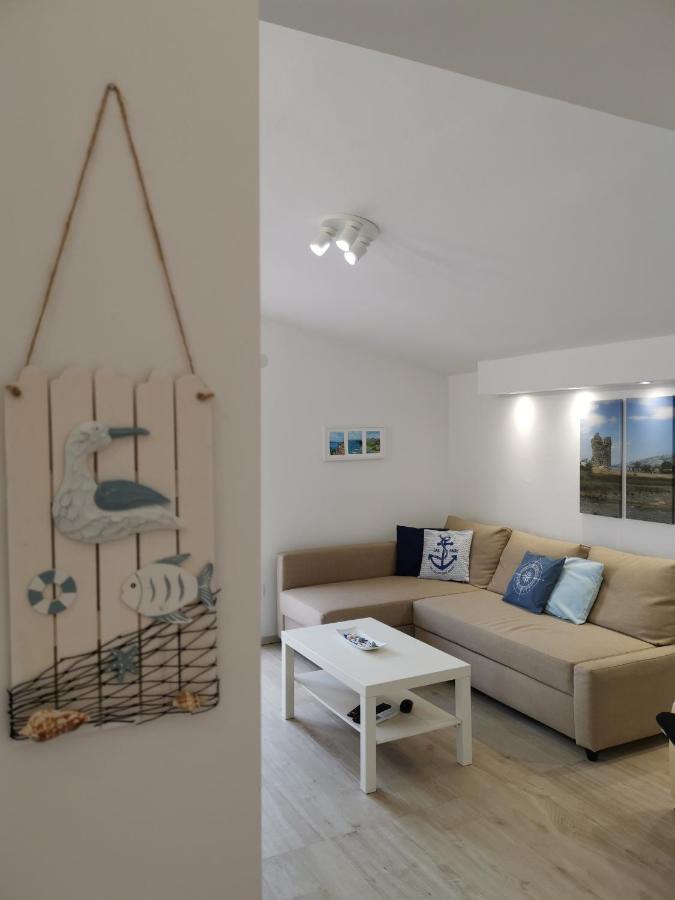 Old Town Paklenica Apartment Starigrad Paklenica Bagian luar foto
